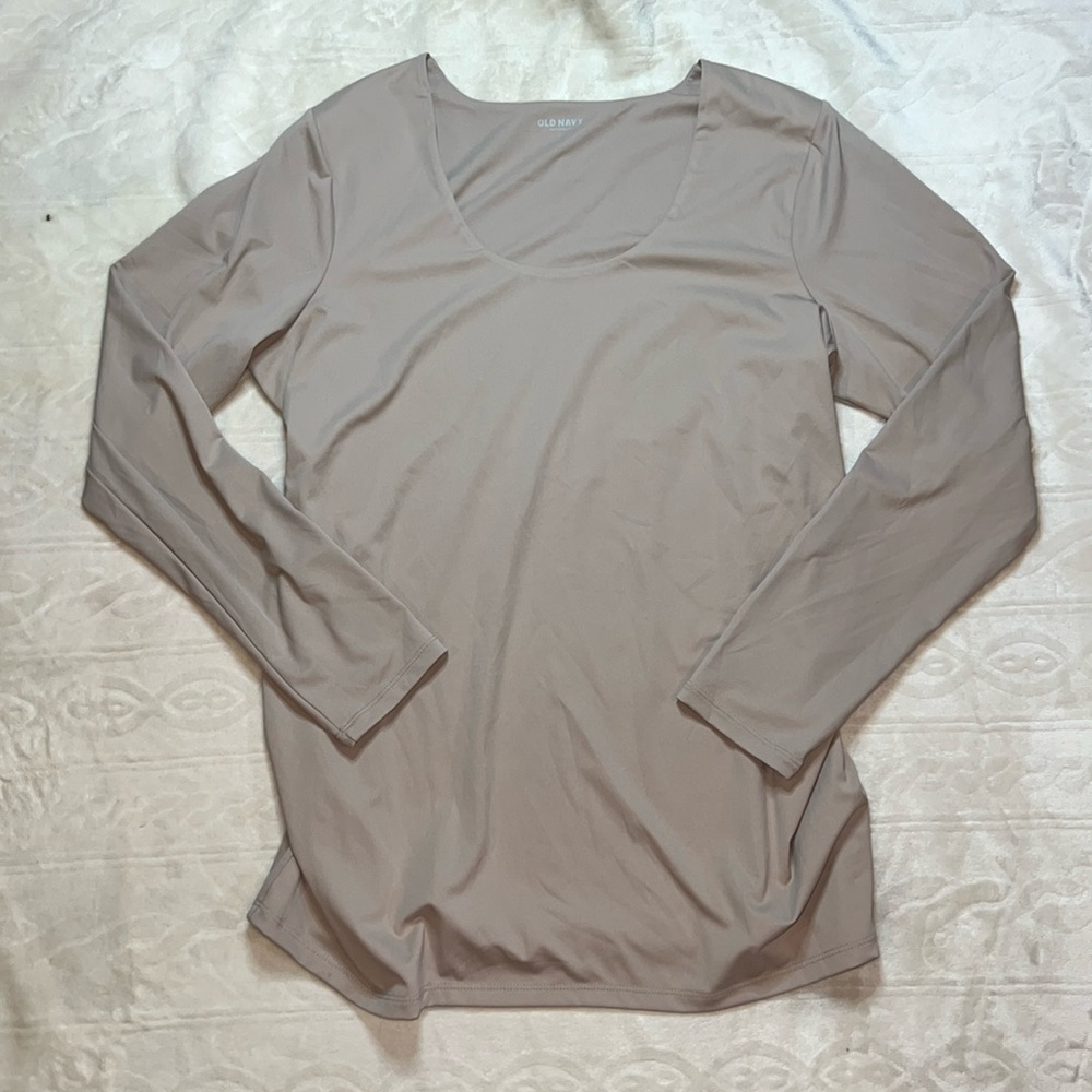 Old Navy maternity‎ top